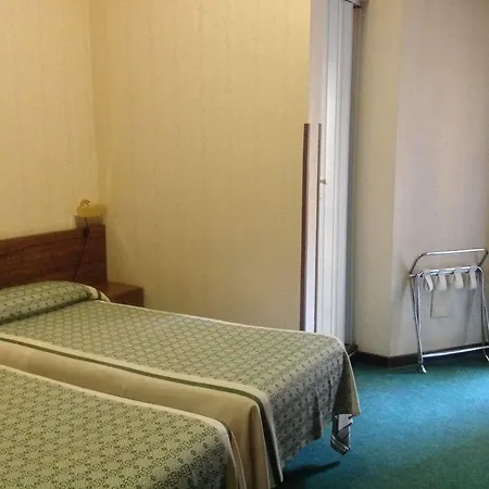 Hotel London