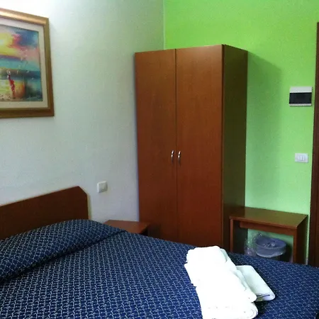 Aurelia Hotel 2*