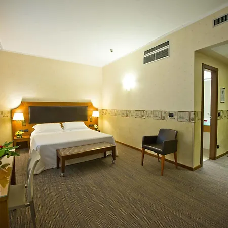 Qc Porta Romana 酒店