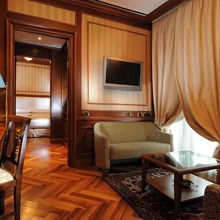 Manzoni Hotel 4*