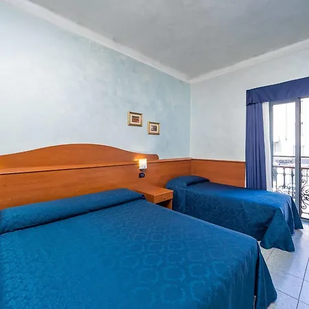 Hotel Aurora *