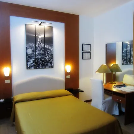 佩鲁吉诺酒店 3* 米兰