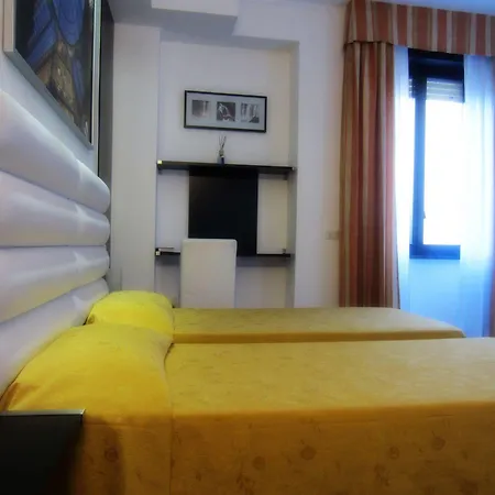 佩鲁吉诺酒店 3*