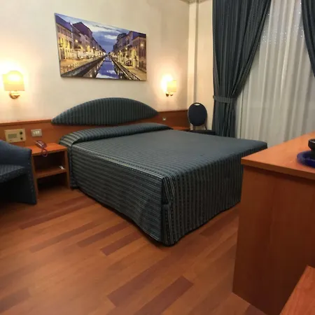 Hotel Mec Milan
