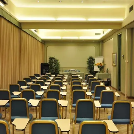 Lloyd Hotel 4*