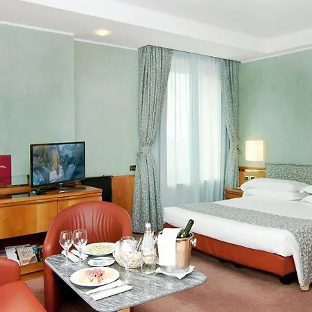 Michelangelo Hotel 4*