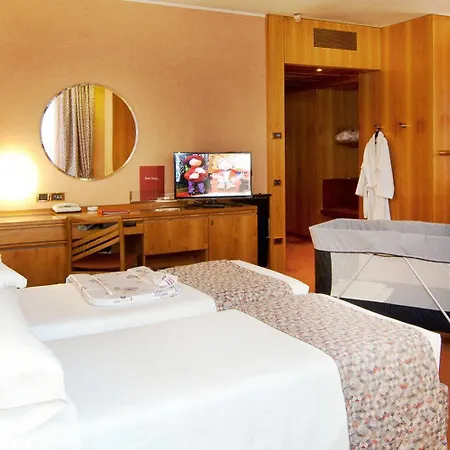 Michelangelo Hotel 4*