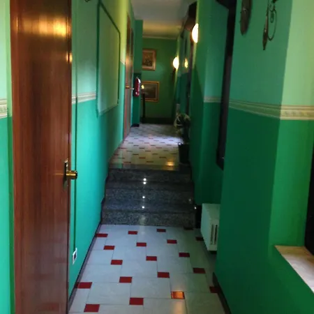 Bonola Hotel 2*