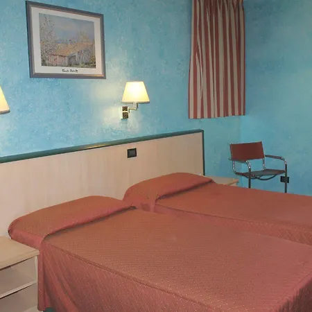 Ginosi Arizona Hotel Milan