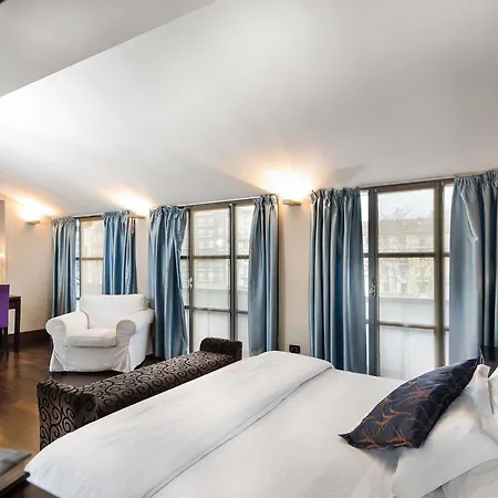 Ξενοδοχείο Townhouse 12 4*