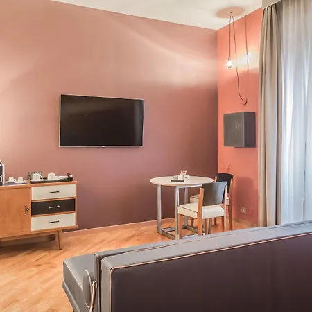Brera In San Babila Apartment