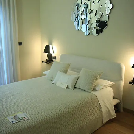 Bed & Breakfast Experience Design Bed&show 4*