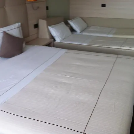 Hotel Acca Palace - Aa 4*