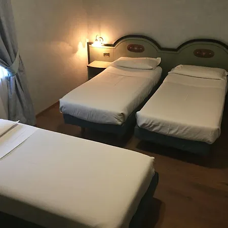 Ih Puccini Hotel 4*