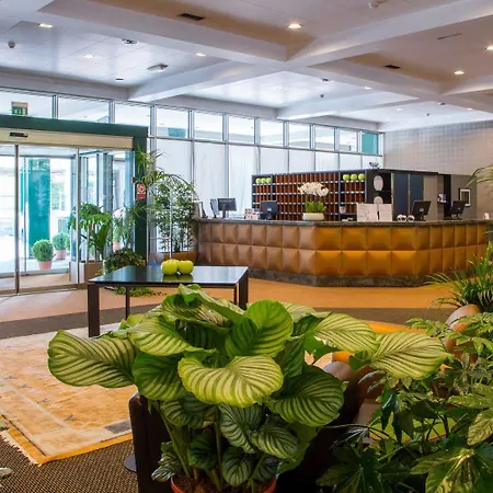 Blaise & Francis Hotel 4*