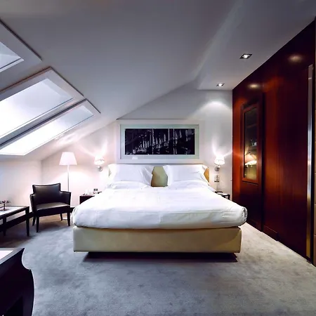 Otel Cusani Milano