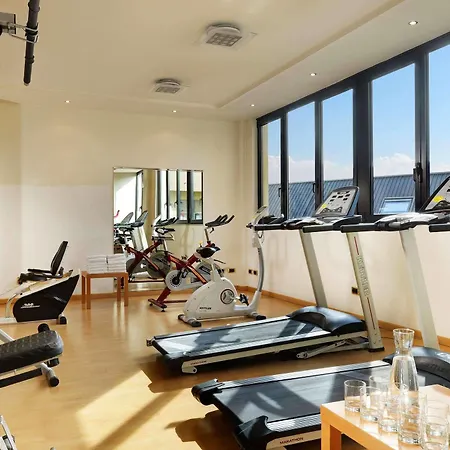 Hotel Unaway & Linea Uno Milan