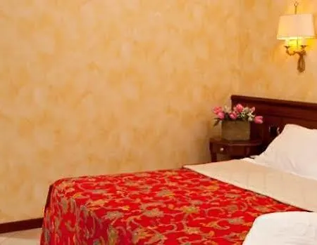 Unaway & Linea Uno Hotel