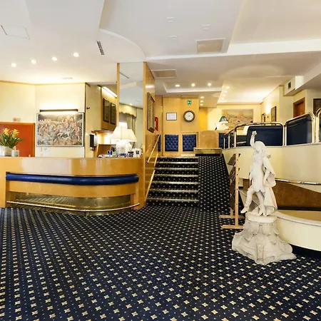 Hotel Mentana, By R Collection 4*