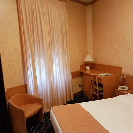 Hotel Mentana, By R Collection