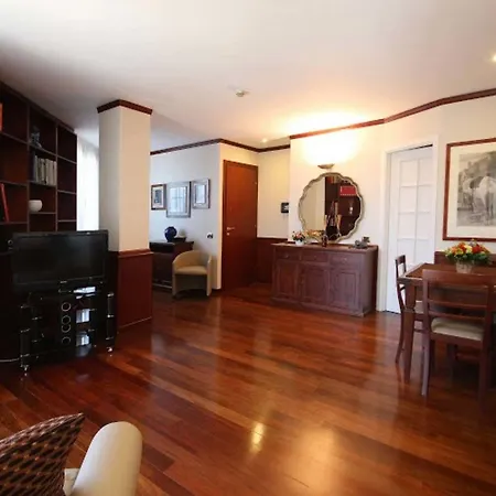 Hotel Mentana, By R Collection