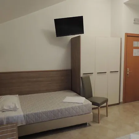 Otel Montecarlo