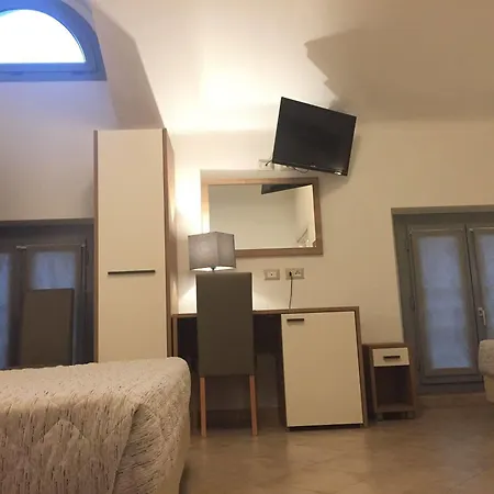 Montecarlo 3* Milan