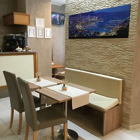 Montecarlo Hotel Milan