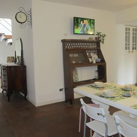 Gioia House