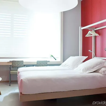 Nu Hotel