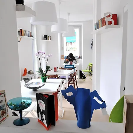 Hotel Gogol'ostello & Caffe Letterario *