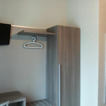 Hotel Le Querce 2*