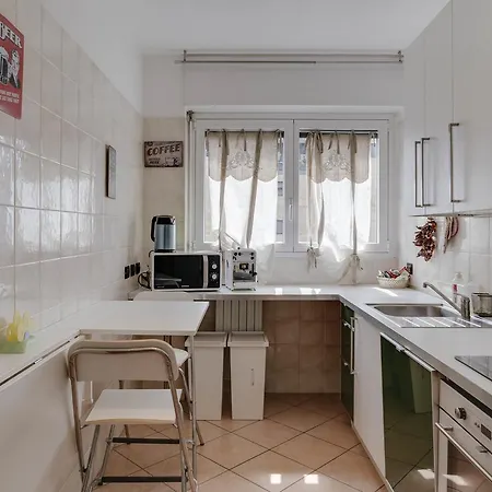 Elegante Quartiere Bicocca Apartment