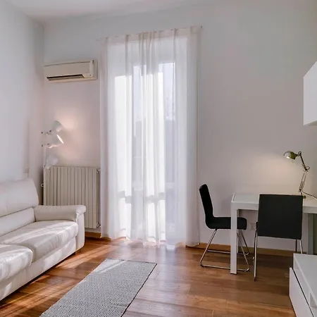 Wonderful Near Naviglio Appartamento