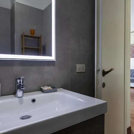 Italianway-santo Stefano 5 Milan