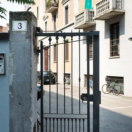 Canonica 72 Apartamento