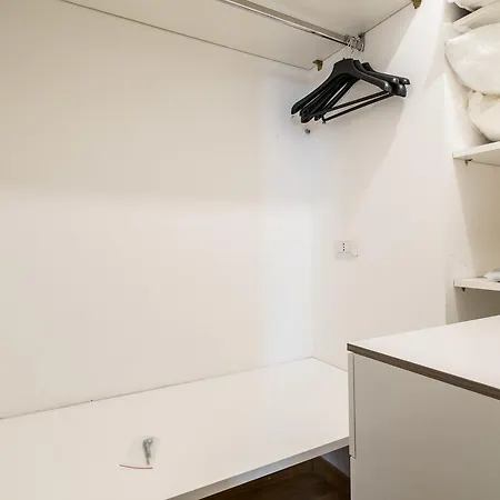 Residenza Cornaggia Apartment *