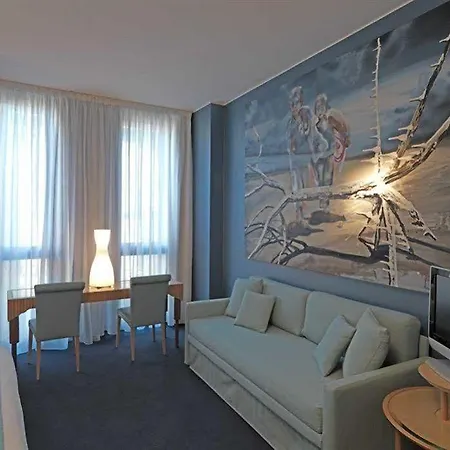 斯帕达里大教堂酒店 4* 米兰