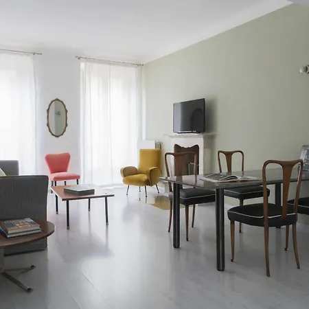 Apartment Brera In San Fermo