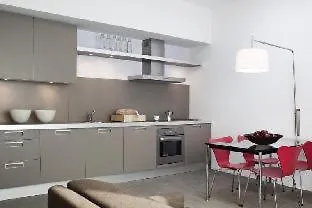 Zambala Luxury Apartahotel Milán