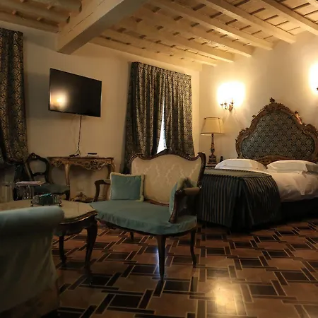 Отель Santa Marta