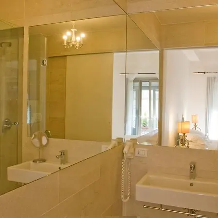 Antica Dei Mercanti 4* Milán