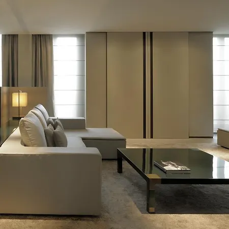 Hotell Armani 5*