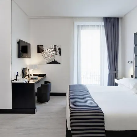 Lhp Napoleon 4* Milan