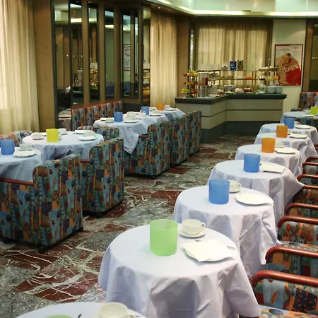 Hotel Just 4*