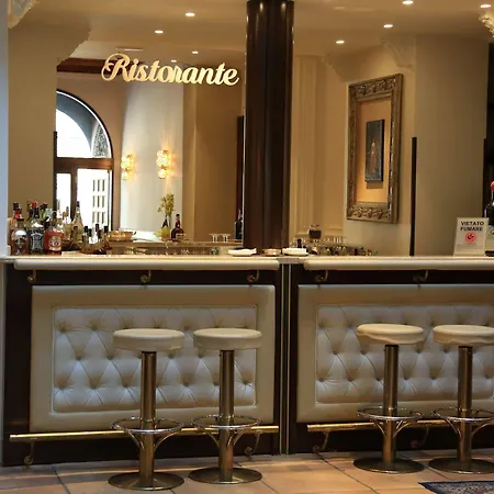 Pierre Hotel