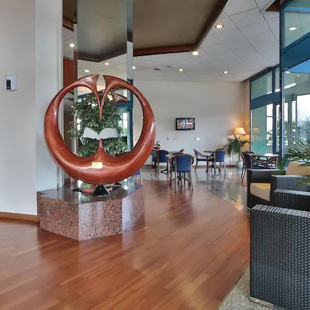 Apartmanhotel Unaway & Quark Due