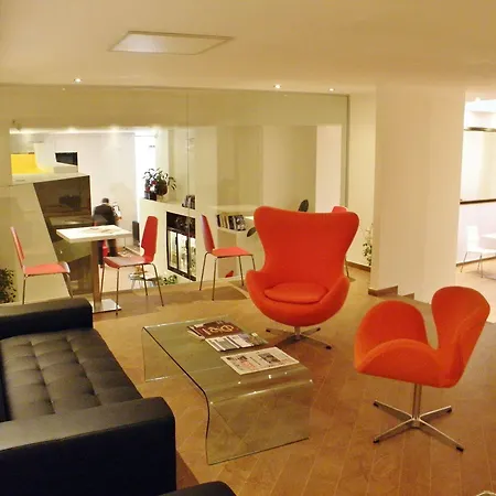 Hotel Genius Downtown 3*