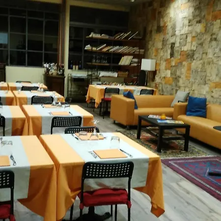 Mihotel Szálloda