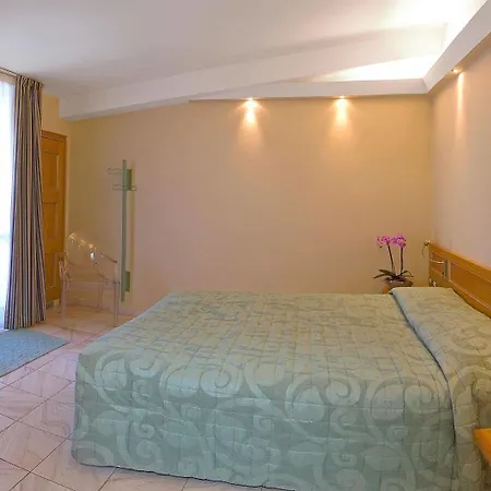 Sempione Hotel 3*